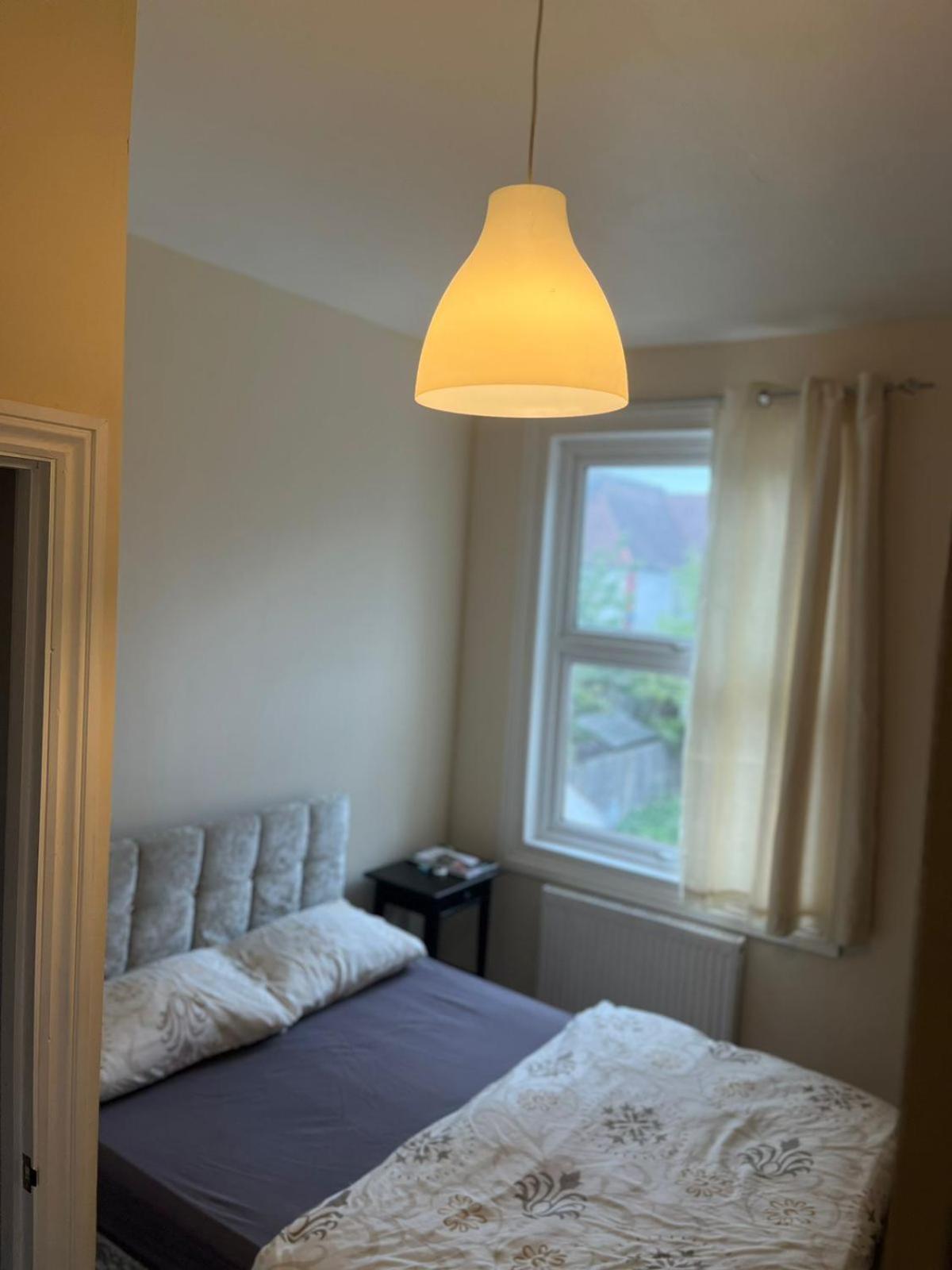 Nice And Pleasant Thornton Heath Экстерьер фото