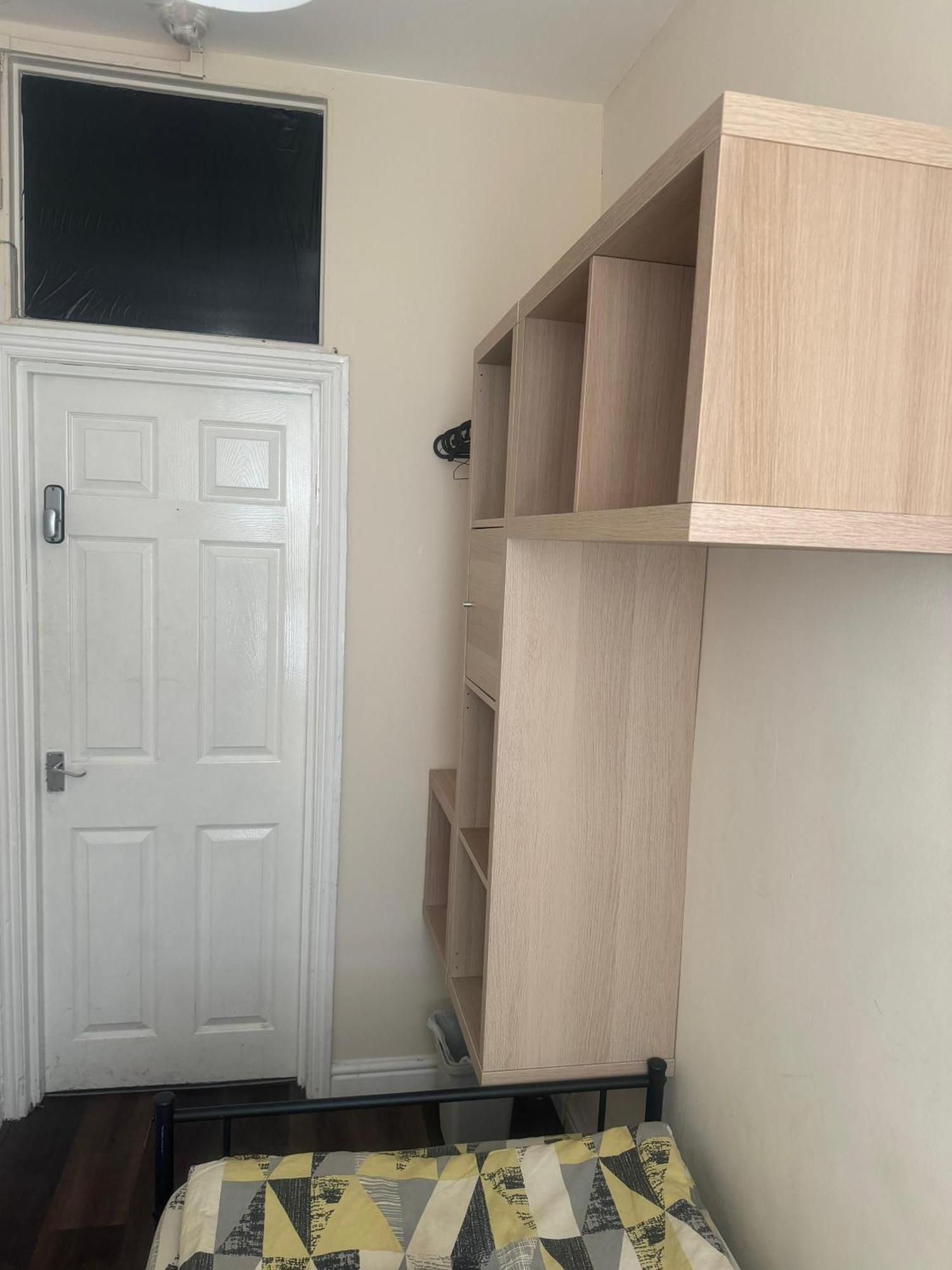Nice And Pleasant Thornton Heath Экстерьер фото